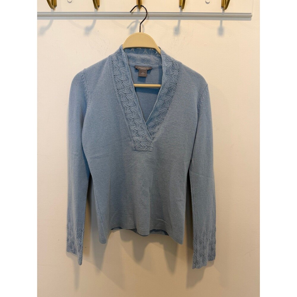Ann Taylor 100% Cashmere Long Sleeve Top Light Blue V-Neck